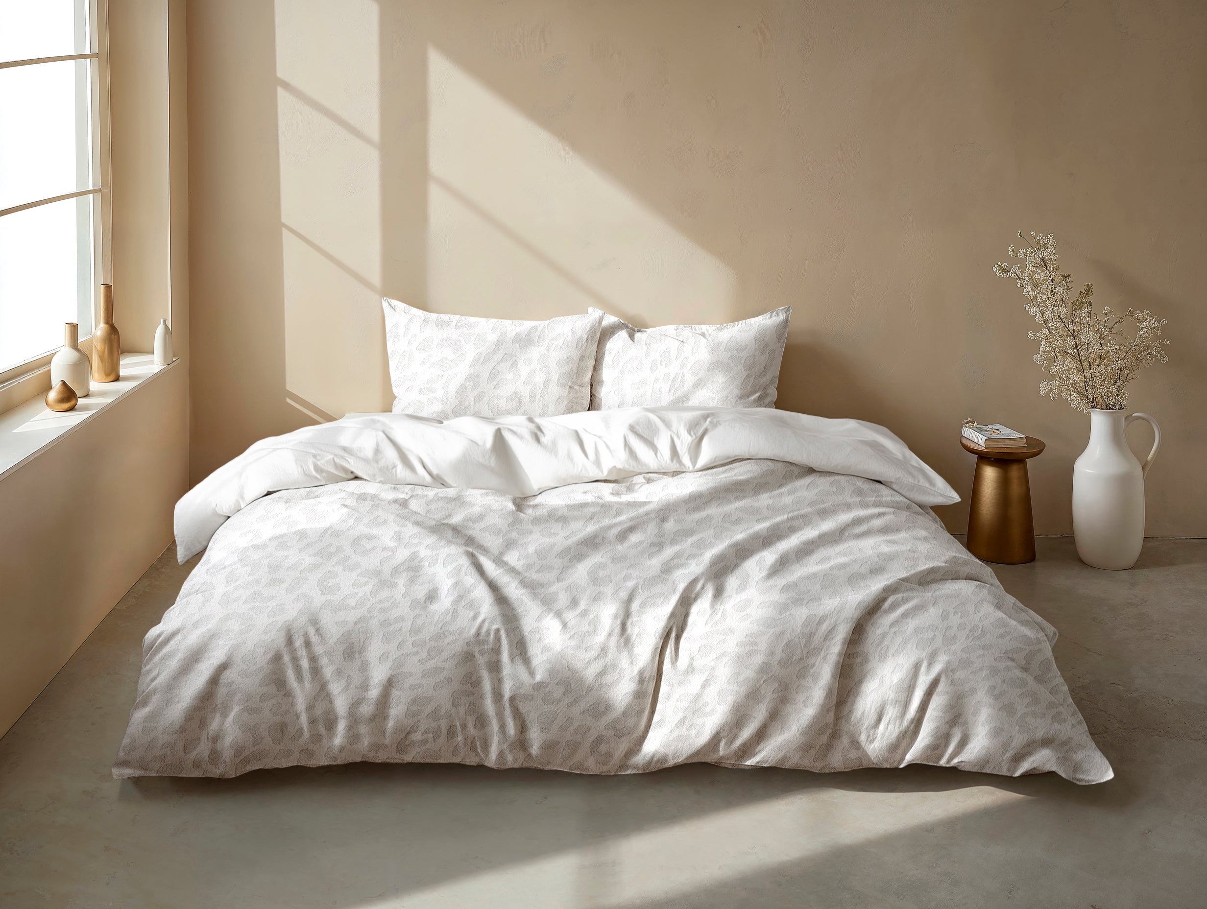 Zohome Dekbedovertrek Leopardo White - 100% Microvezel - 140x200 cm